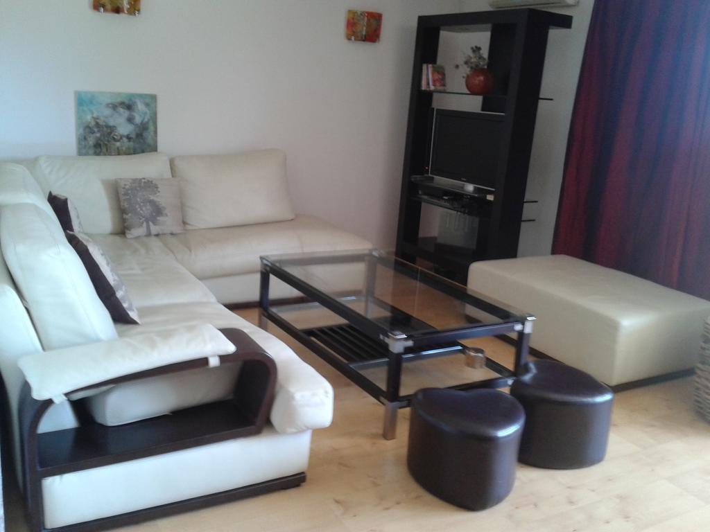 Appart Ensoleille Proche Remparts أفينيون الغرفة الصورة