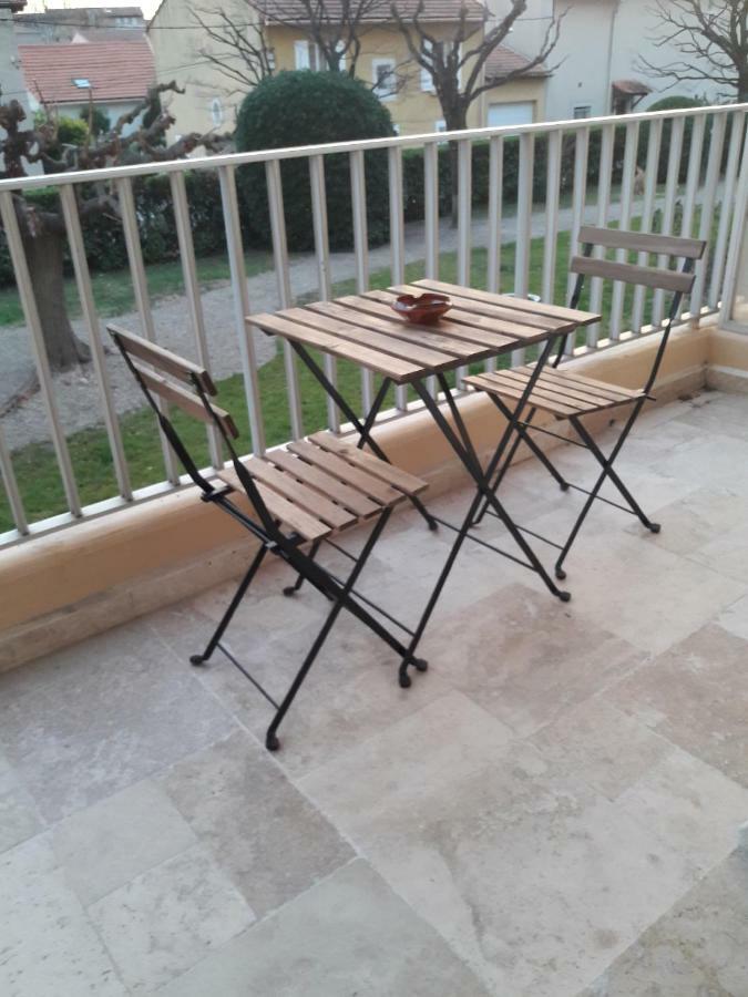 Appart Ensoleille Proche Remparts أفينيون المظهر الخارجي الصورة